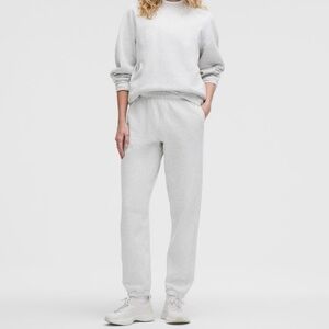 NWT Lululemon Scuba Mid-Rise Oversized Jogger*Regular - Size XXS